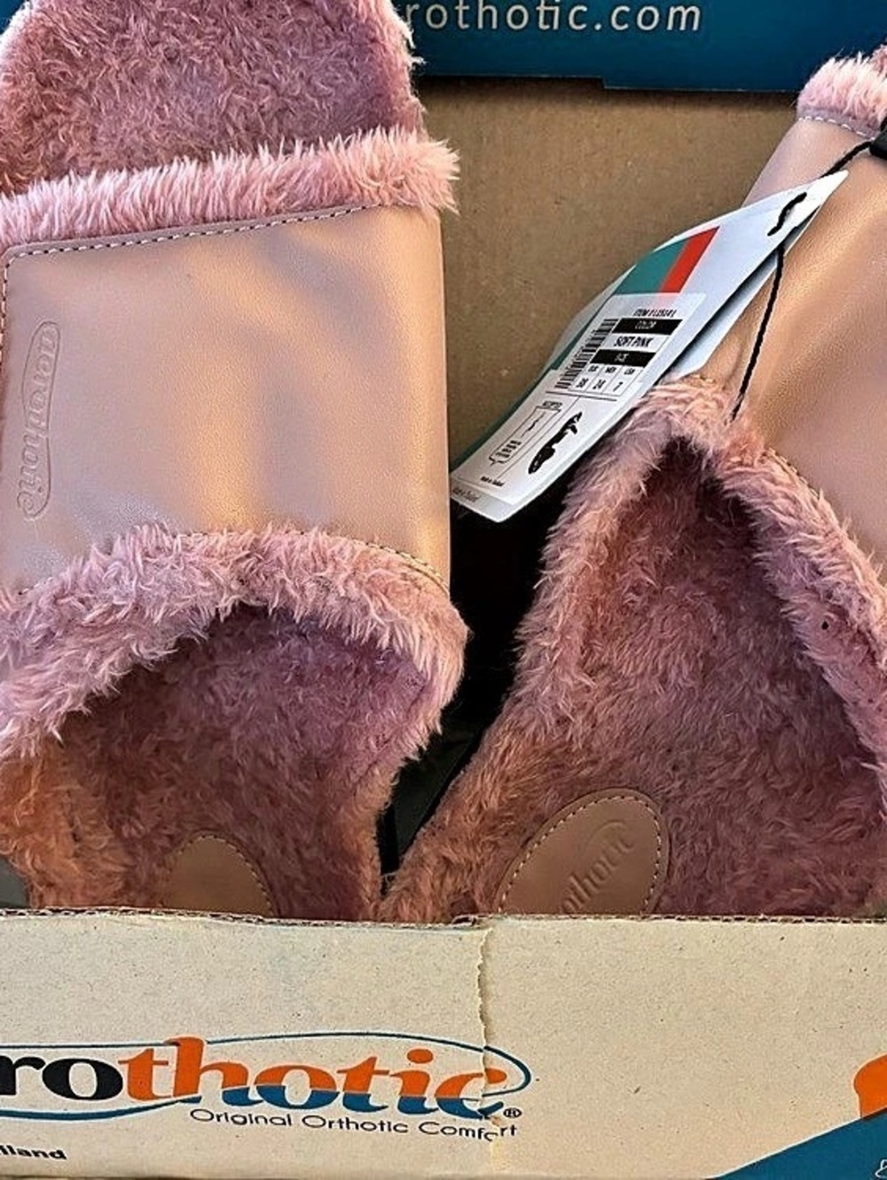 Aerothotic Aspen Fuzzy Strap Women's Slipper Pink Size 7